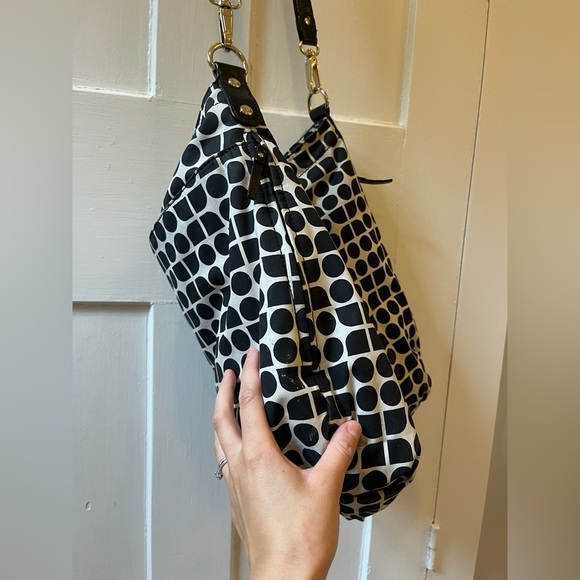 Kate Spade New York extra Large patterned Crossbody Diaper Bag With change mat - Picture 8 of 11